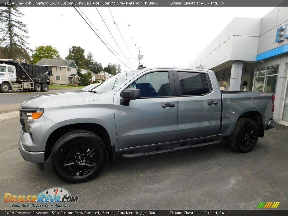 Sterling Gray Metallic 2024 Chevrolet Silverado 1500 Custom Crew Cab 4x4 Photo #1