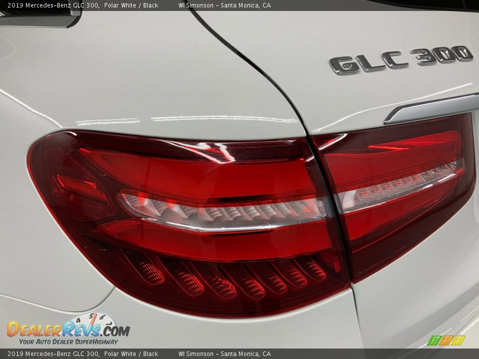 2019 Mercedes-Benz GLC 300 Polar White / Black Photo #12