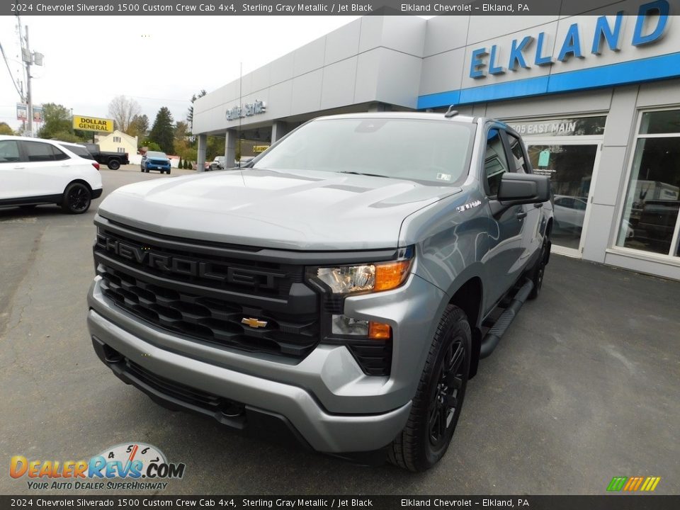 2024 Chevrolet Silverado 1500 Custom Crew Cab 4x4 Sterling Gray Metallic / Jet Black Photo #3