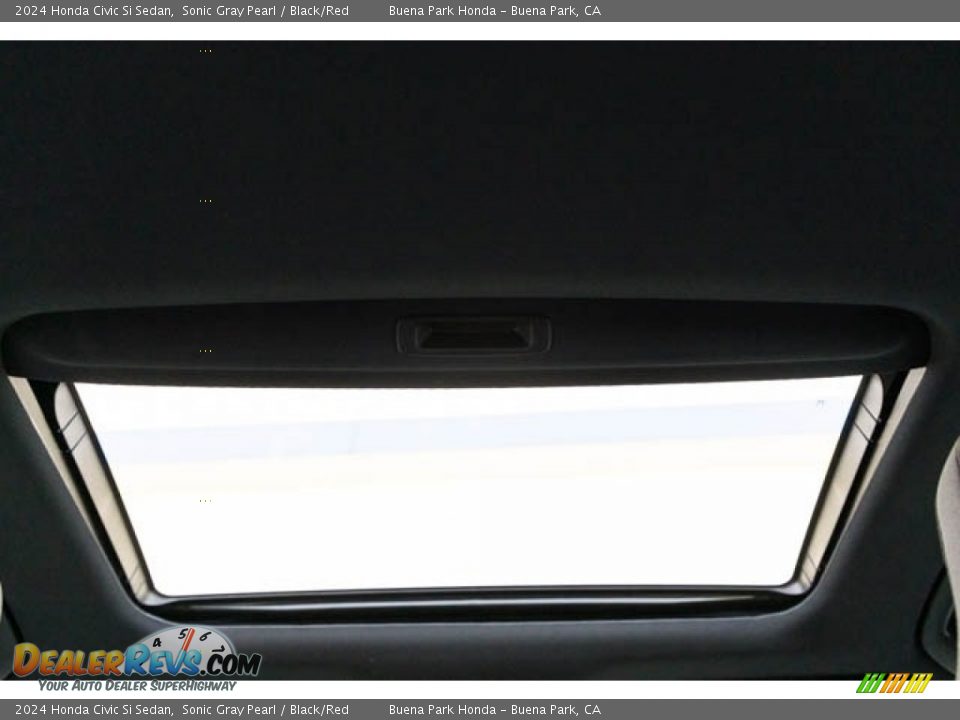 Sunroof of 2024 Honda Civic Si Sedan Photo #18