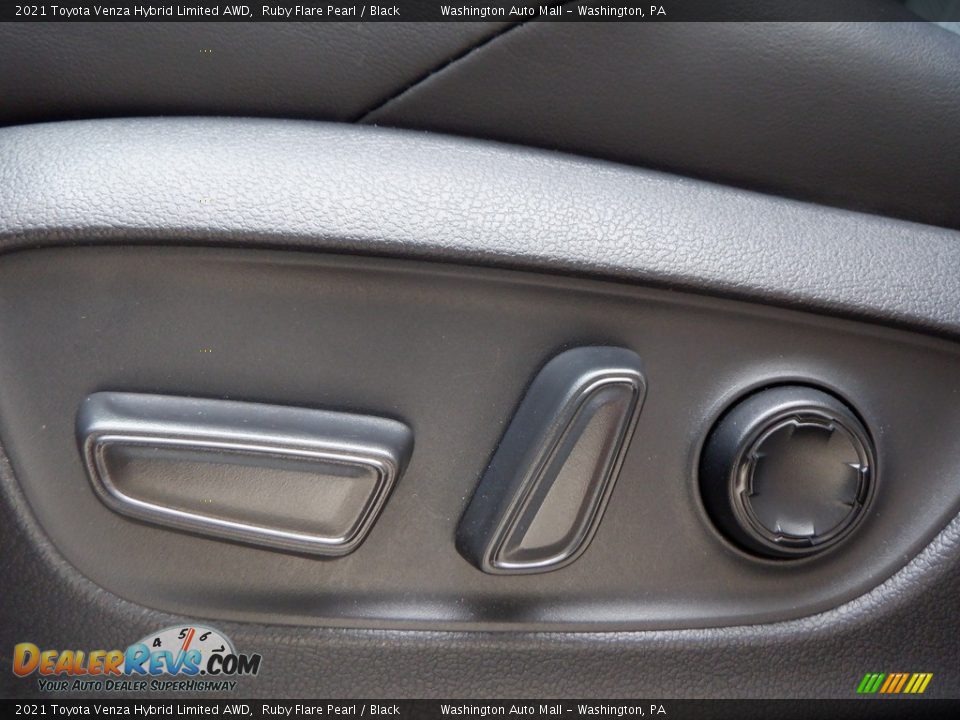 Controls of 2021 Toyota Venza Hybrid Limited AWD Photo #24