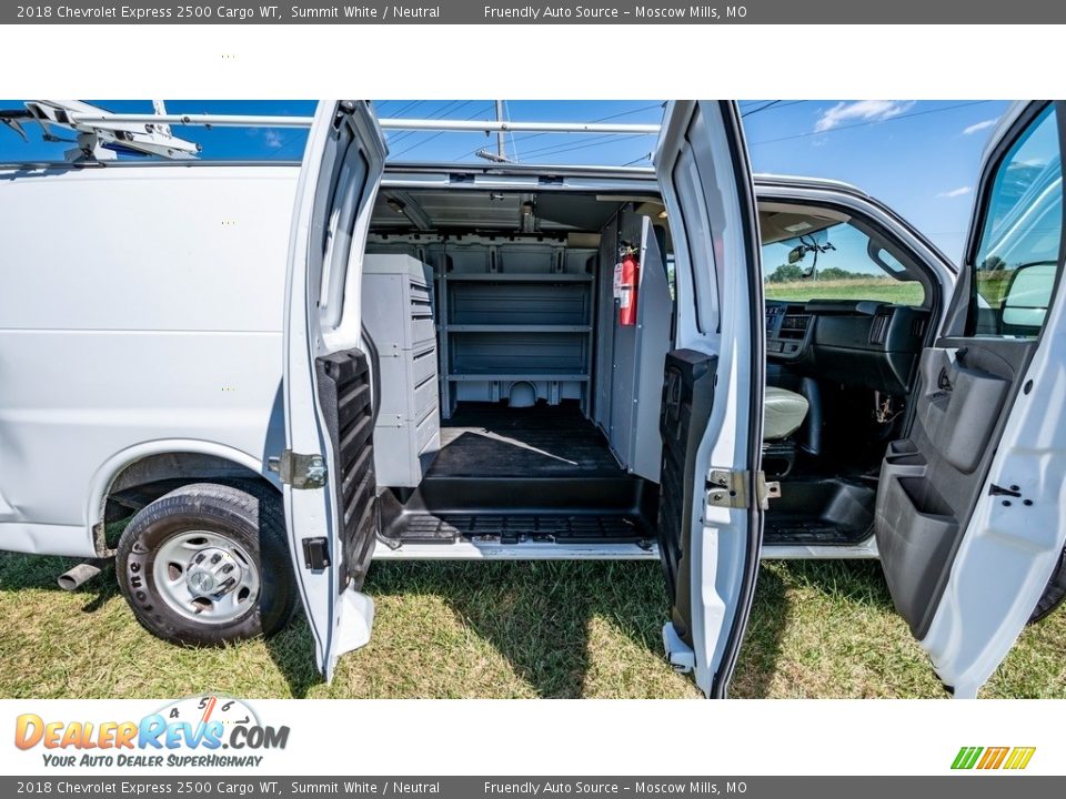 2018 Chevrolet Express 2500 Cargo WT Summit White / Neutral Photo #21