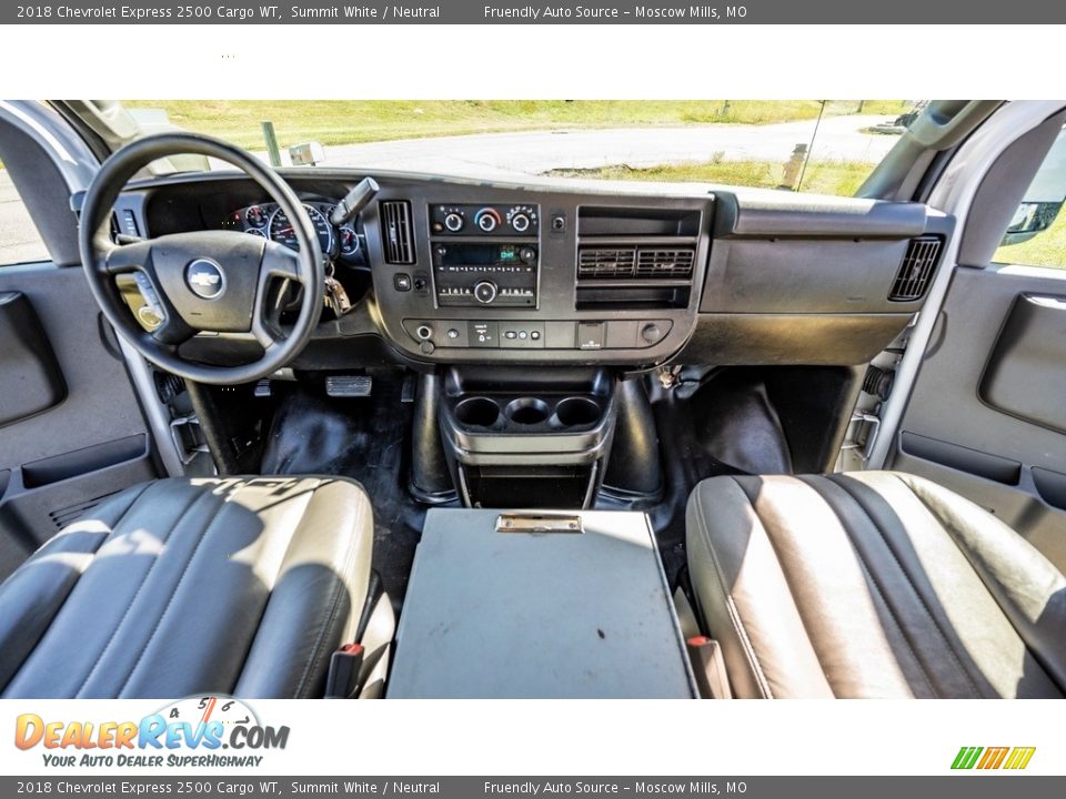 2018 Chevrolet Express 2500 Cargo WT Summit White / Neutral Photo #26