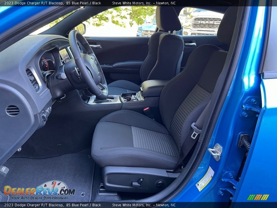 Front Seat of 2023 Dodge Charger R/T Blacktop Photo #12