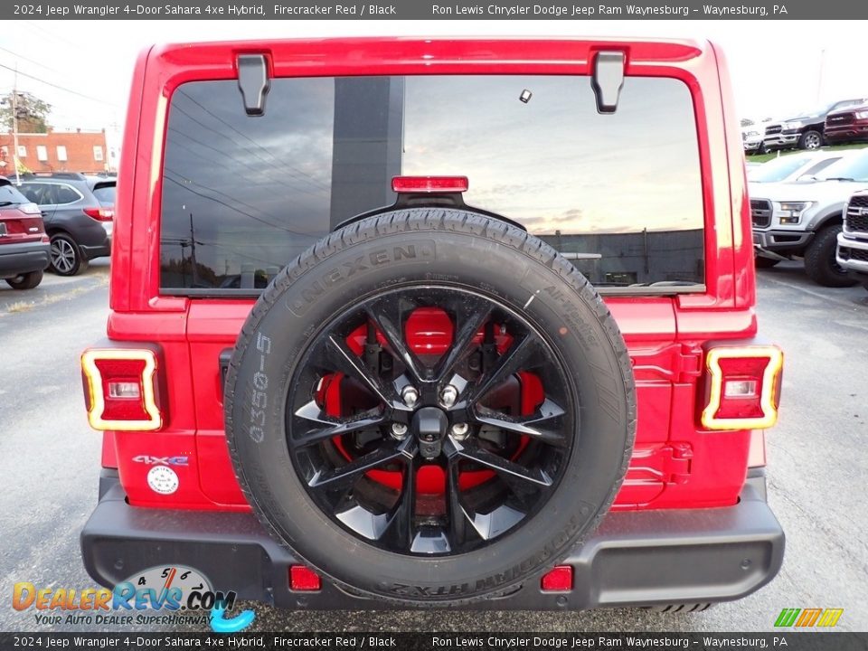 2024 Jeep Wrangler 4-Door Sahara 4xe Hybrid Wheel Photo #4