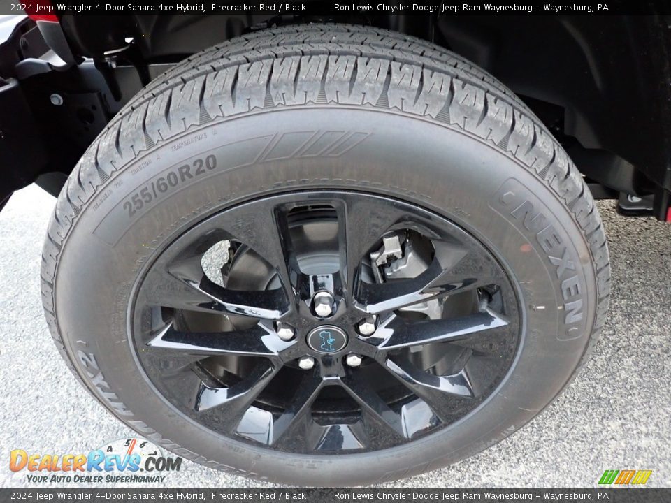2024 Jeep Wrangler 4-Door Sahara 4xe Hybrid Wheel Photo #10