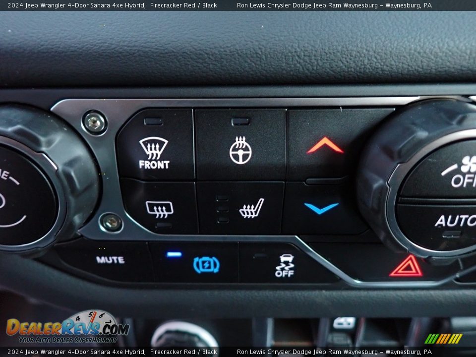 Controls of 2024 Jeep Wrangler 4-Door Sahara 4xe Hybrid Photo #15