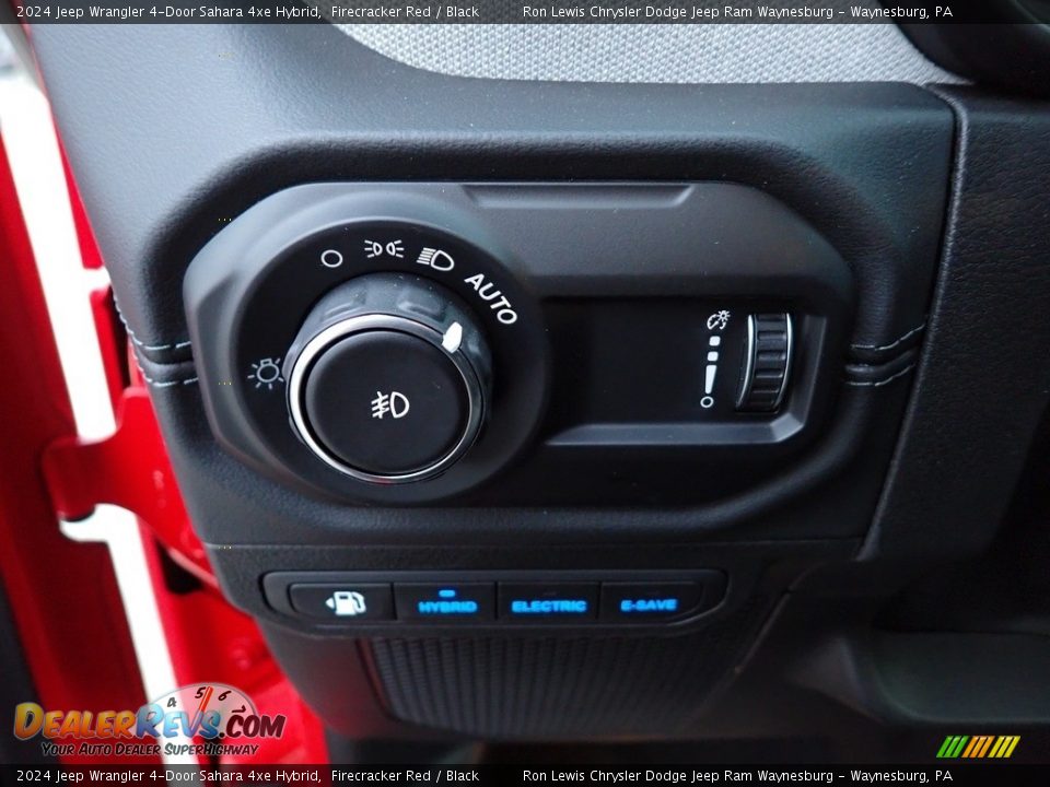 Controls of 2024 Jeep Wrangler 4-Door Sahara 4xe Hybrid Photo #18
