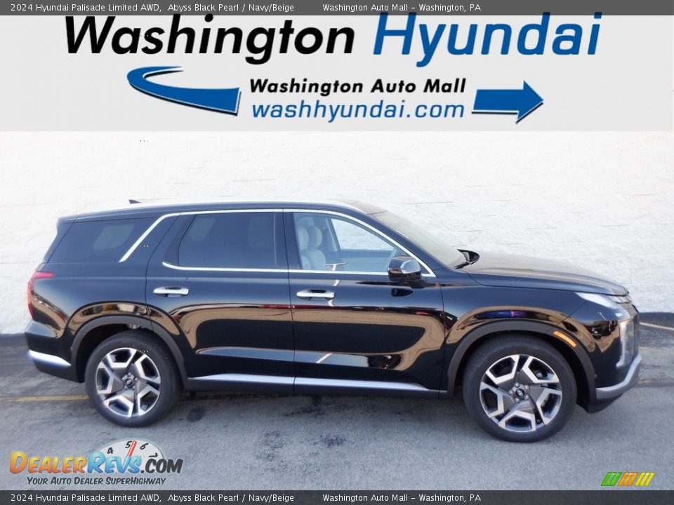 2024 Hyundai Palisade Limited AWD Abyss Black Pearl / Navy/Beige Photo #2