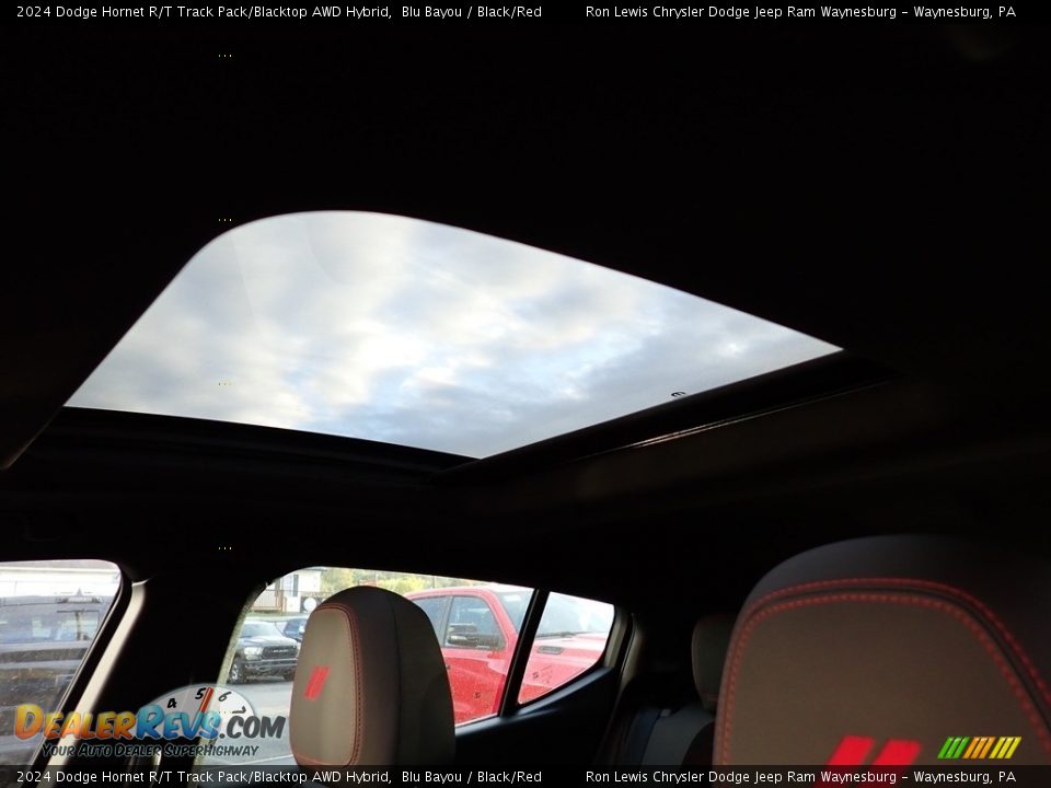 2024 Dodge Hornet R/T Track Pack/Blacktop AWD Hybrid Blu Bayou / Black/Red Photo #17