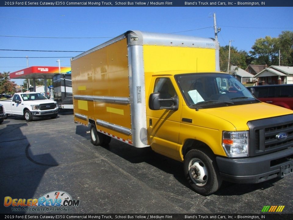2019 Ford E Series Cutaway E350 Commercial Moving Truck School Bus Yellow / Medium Flint Photo #11