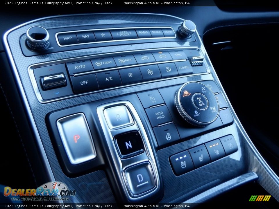 Controls of 2023 Hyundai Santa Fe Calligraphy AWD Photo #16