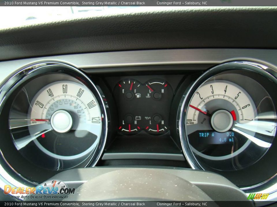2010 Ford Mustang V6 Premium Convertible Sterling Grey Metallic / Charcoal Black Photo #16