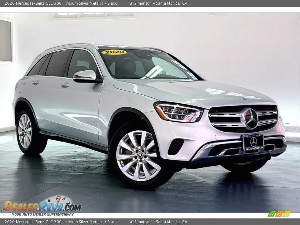 Front 3/4 View of 2020 Mercedes-Benz GLC 300 Photo #34