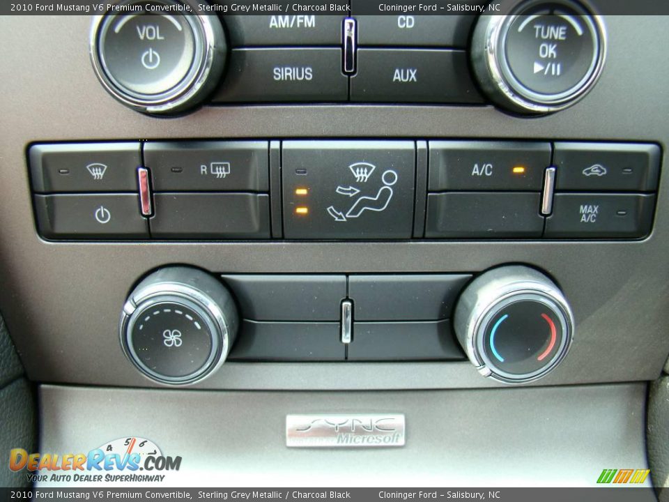 2010 Ford Mustang V6 Premium Convertible Sterling Grey Metallic / Charcoal Black Photo #20
