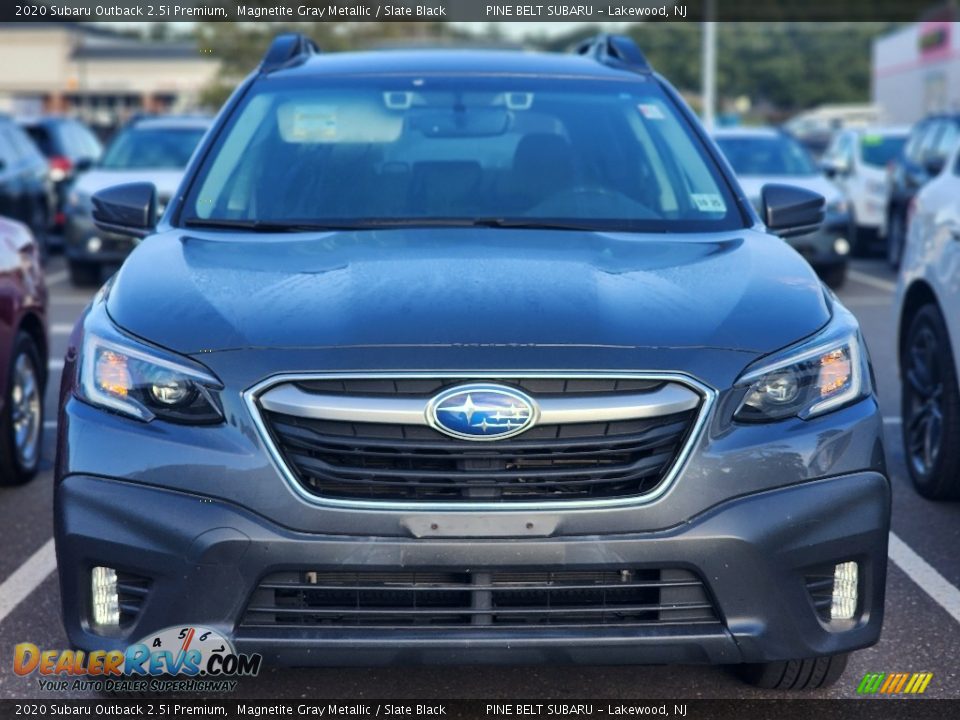 2020 Subaru Outback 2.5i Premium Magnetite Gray Metallic / Slate Black Photo #2