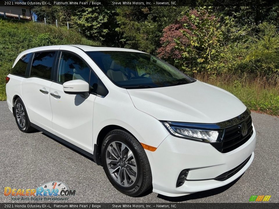 Front 3/4 View of 2021 Honda Odyssey EX-L Photo #4