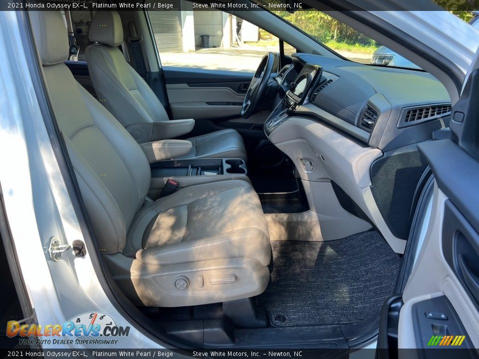 2021 Honda Odyssey EX-L Platinum White Pearl / Beige Photo #18