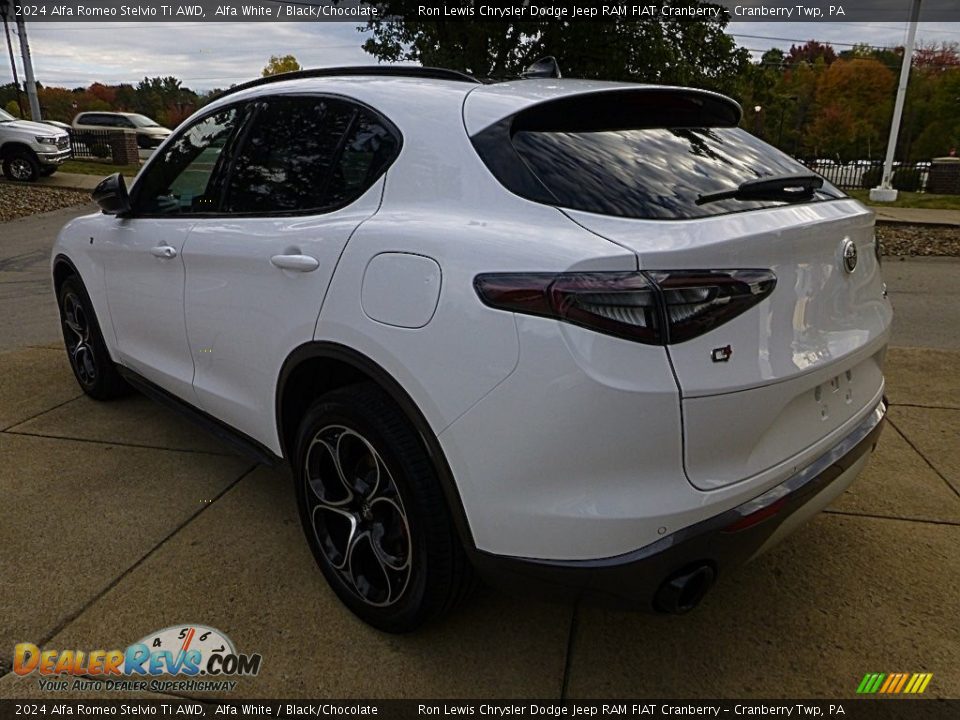 2024 Alfa Romeo Stelvio Ti AWD Alfa White / Black/Chocolate Photo #3