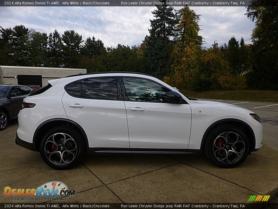 Alfa White 2024 Alfa Romeo Stelvio Ti AWD Photo #6