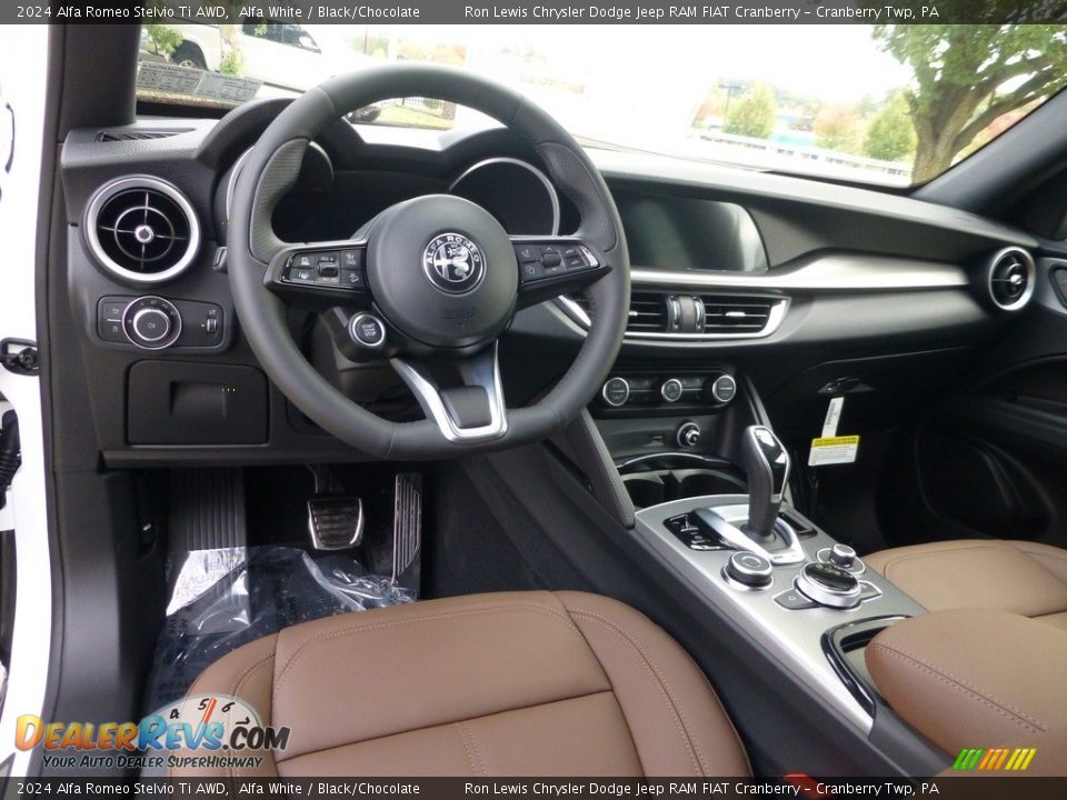 Black/Chocolate Interior - 2024 Alfa Romeo Stelvio Ti AWD Photo #12