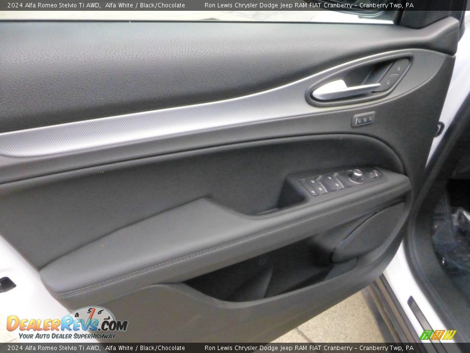 Door Panel of 2024 Alfa Romeo Stelvio Ti AWD Photo #14