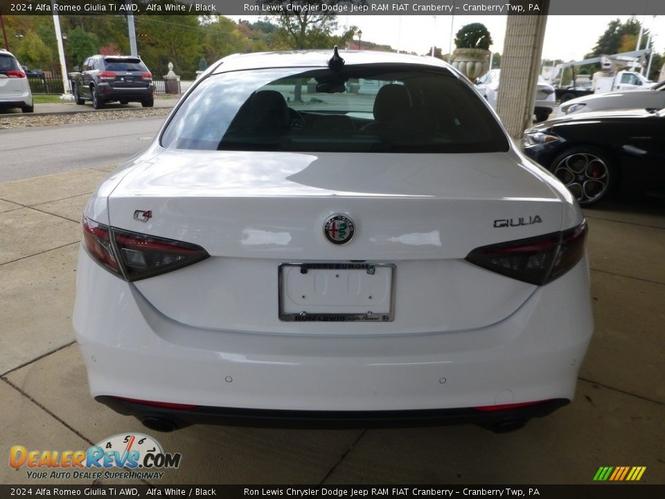 2024 Alfa Romeo Giulia Ti AWD Alfa White / Black Photo #4