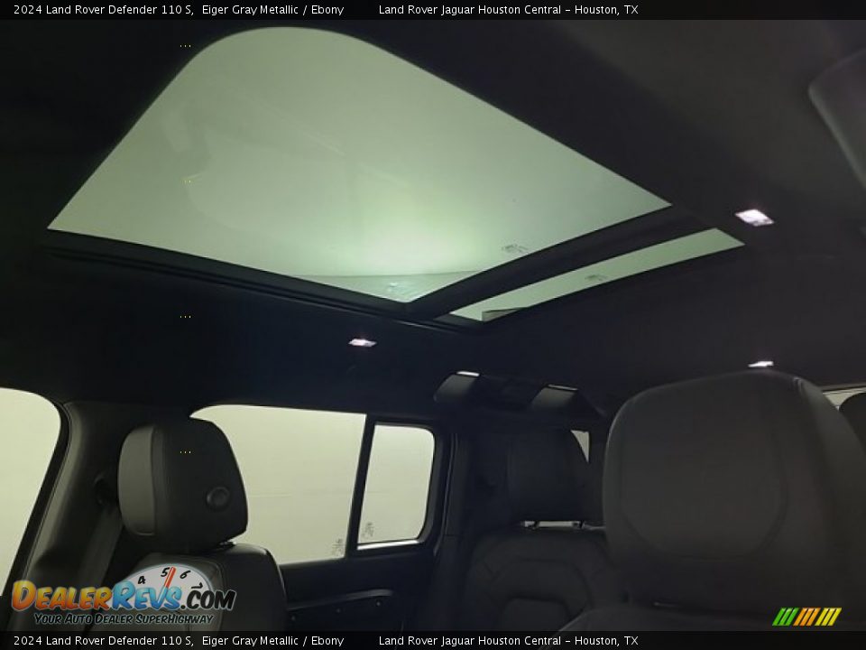 Sunroof of 2024 Land Rover Defender 110 S Photo #24