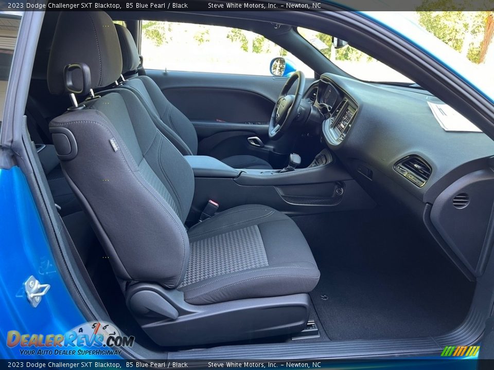 2023 Dodge Challenger SXT Blacktop B5 Blue Pearl / Black Photo #17