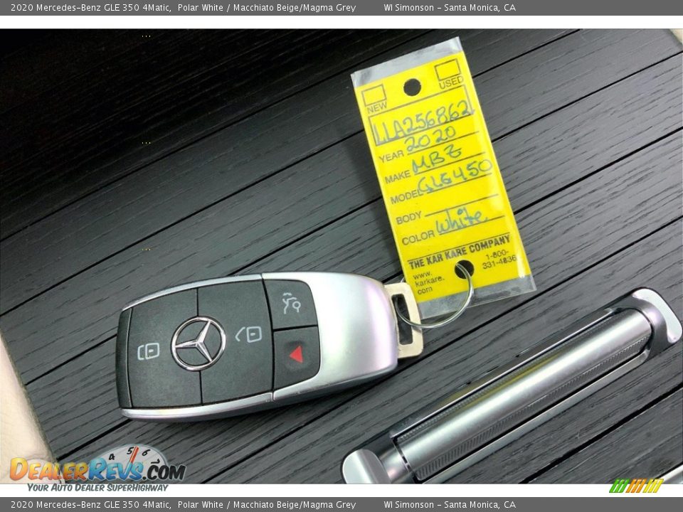 Keys of 2020 Mercedes-Benz GLE 350 4Matic Photo #11