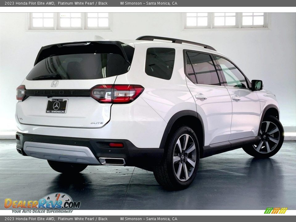 Platinum White Pearl 2023 Honda Pilot Elite AWD Photo #13