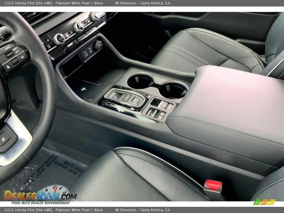 Controls of 2023 Honda Pilot Elite AWD Photo #17