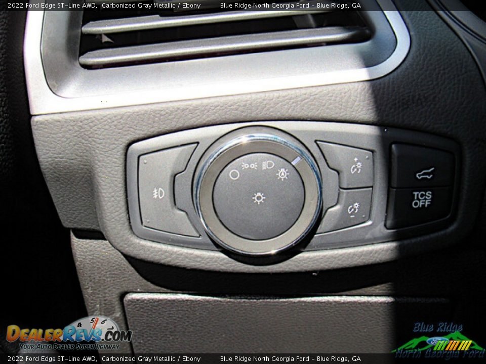 Controls of 2022 Ford Edge ST-Line AWD Photo #22