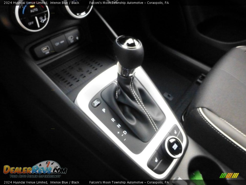 2024 Hyundai Venue Limited Shifter Photo #15