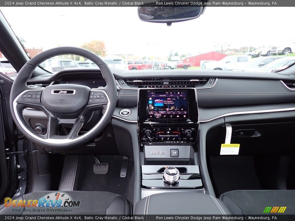 Dashboard of 2024 Jeep Grand Cherokee Altitude X 4x4 Photo #13