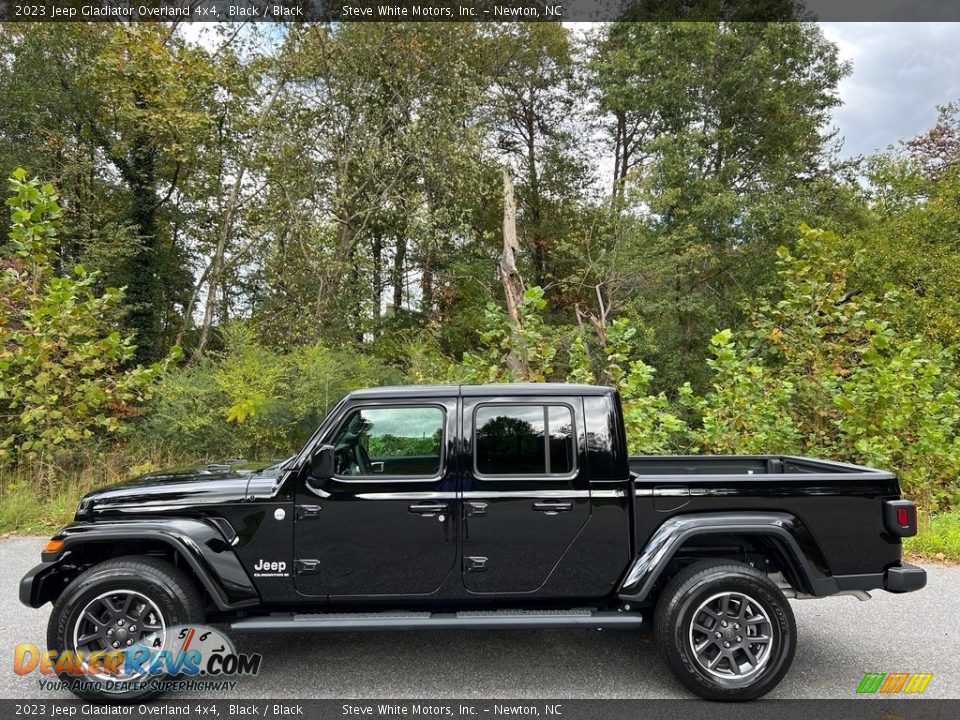 2023 Jeep Gladiator Overland 4x4 Black / Black Photo #1