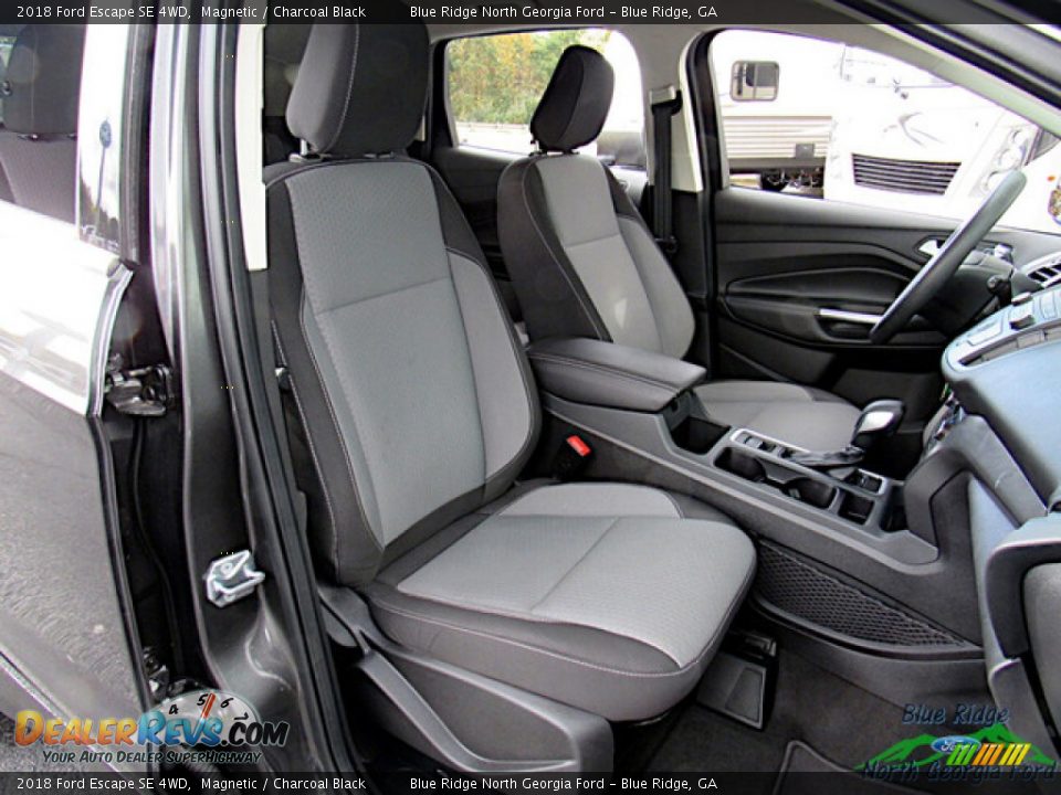 2018 Ford Escape SE 4WD Magnetic / Charcoal Black Photo #12