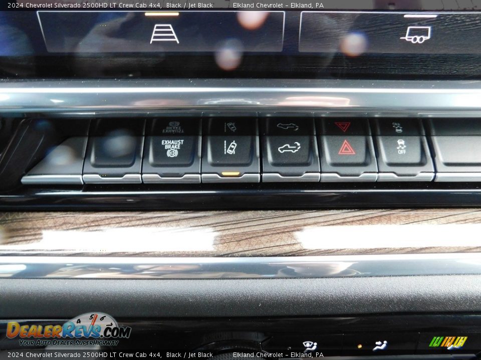 Controls of 2024 Chevrolet Silverado 2500HD LT Crew Cab 4x4 Photo #35