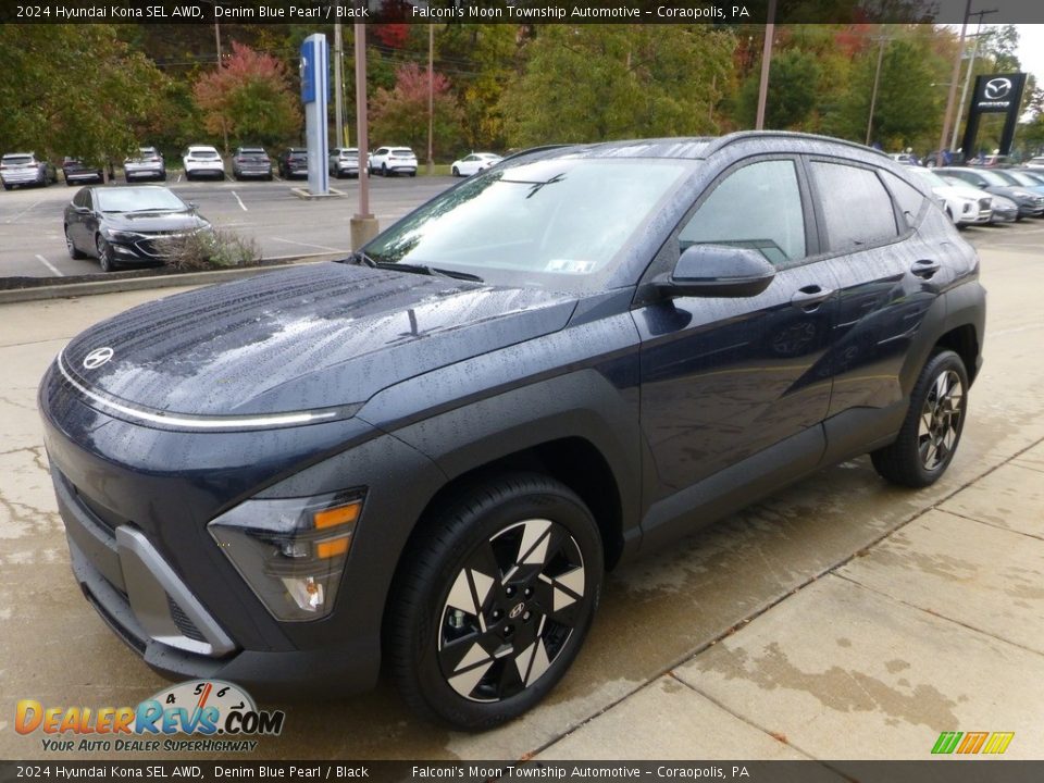 Front 3/4 View of 2024 Hyundai Kona SEL AWD Photo #7