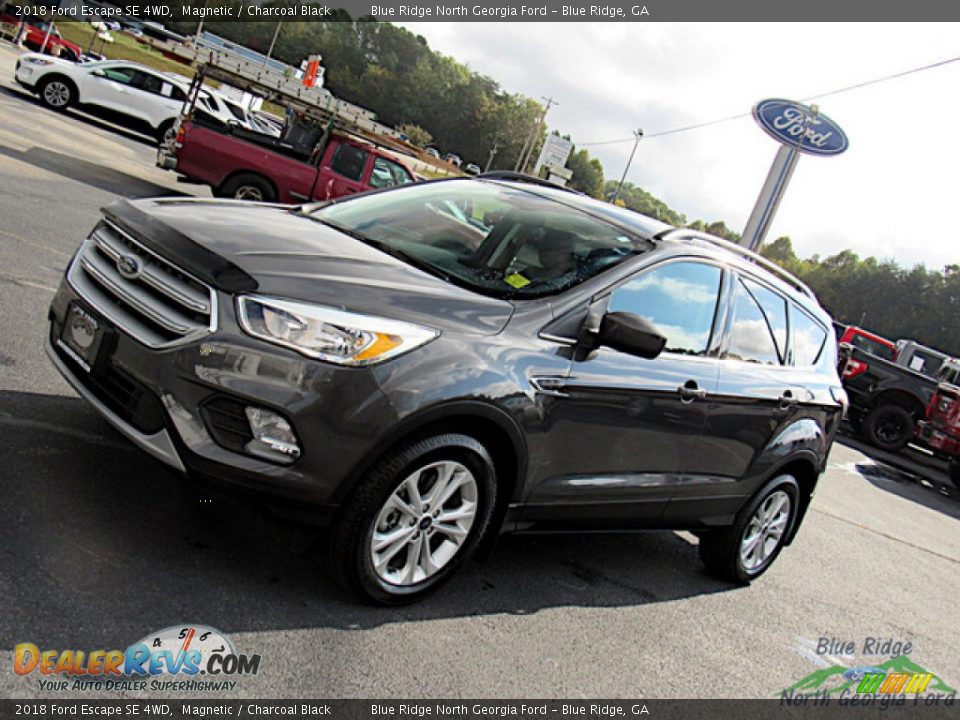 2018 Ford Escape SE 4WD Magnetic / Charcoal Black Photo #24