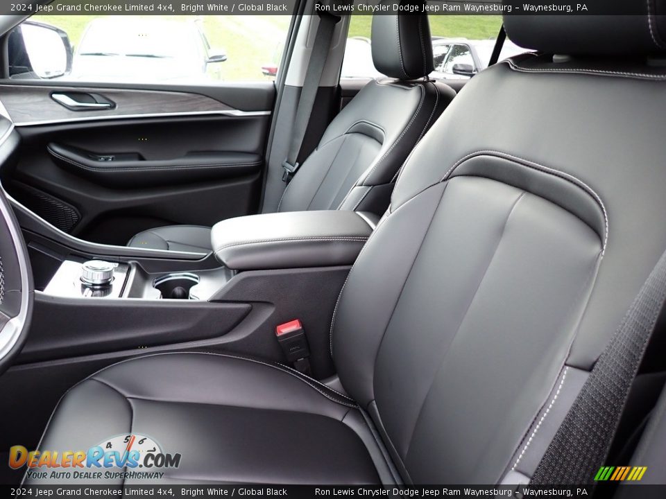 Front Seat of 2024 Jeep Grand Cherokee Limited 4x4 Photo #11