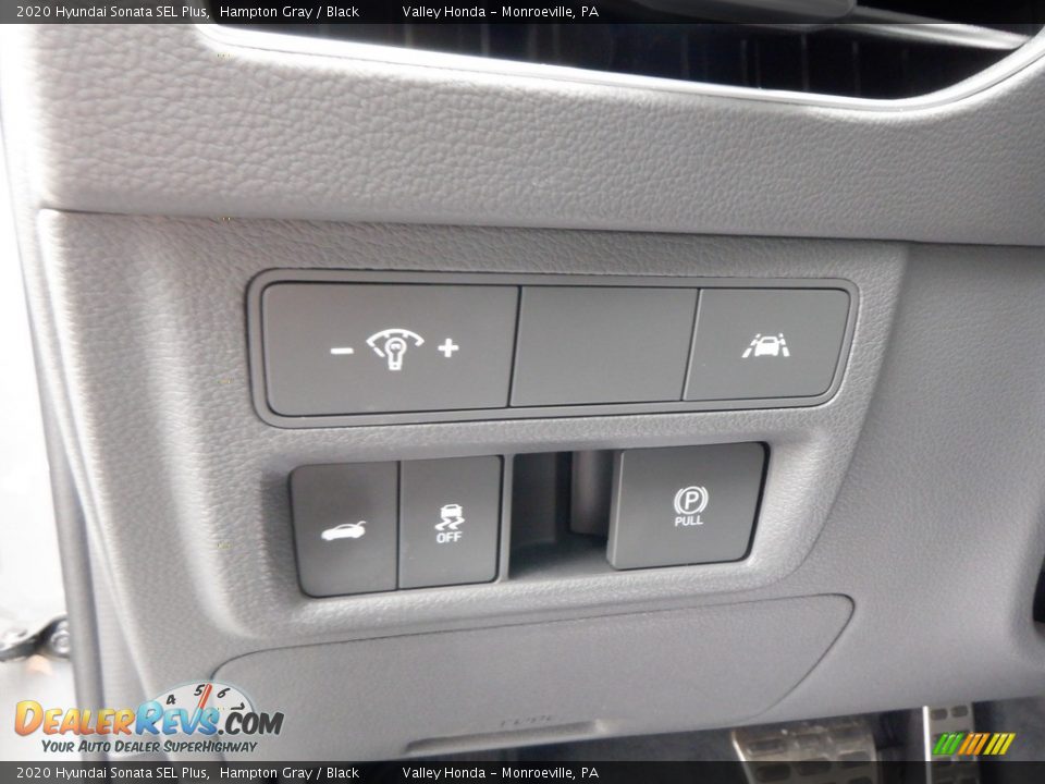 Controls of 2020 Hyundai Sonata SEL Plus Photo #12