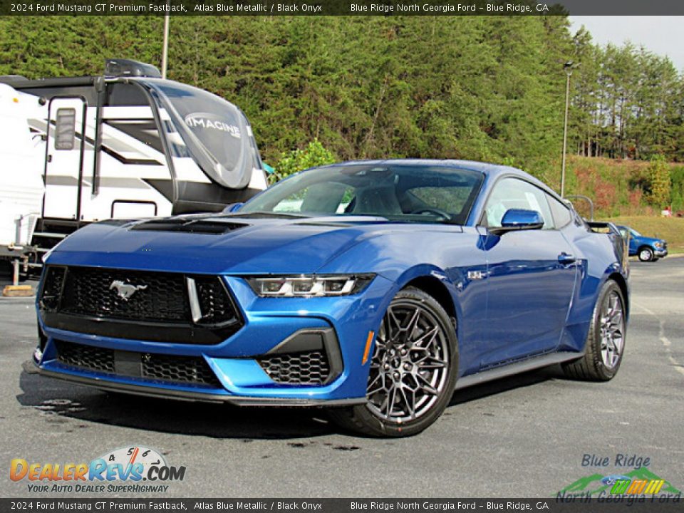 Front 3/4 View of 2024 Ford Mustang GT Premium Fastback Photo #1
