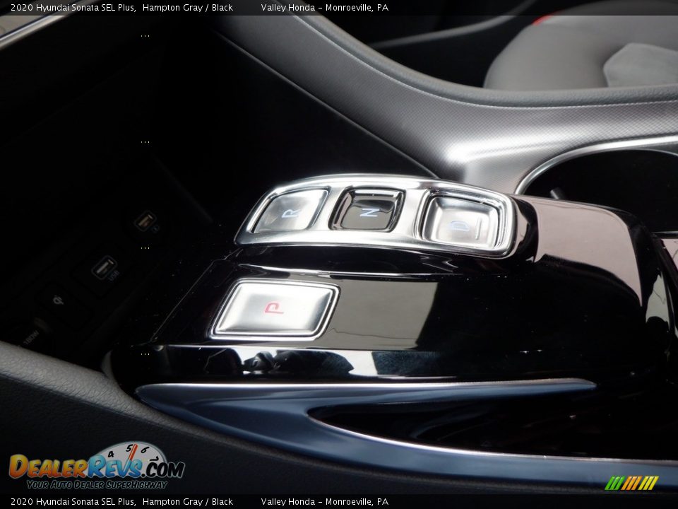 2020 Hyundai Sonata SEL Plus Shifter Photo #17