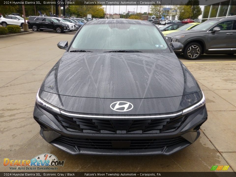 2024 Hyundai Elantra SEL Ecotronic Gray / Black Photo #8