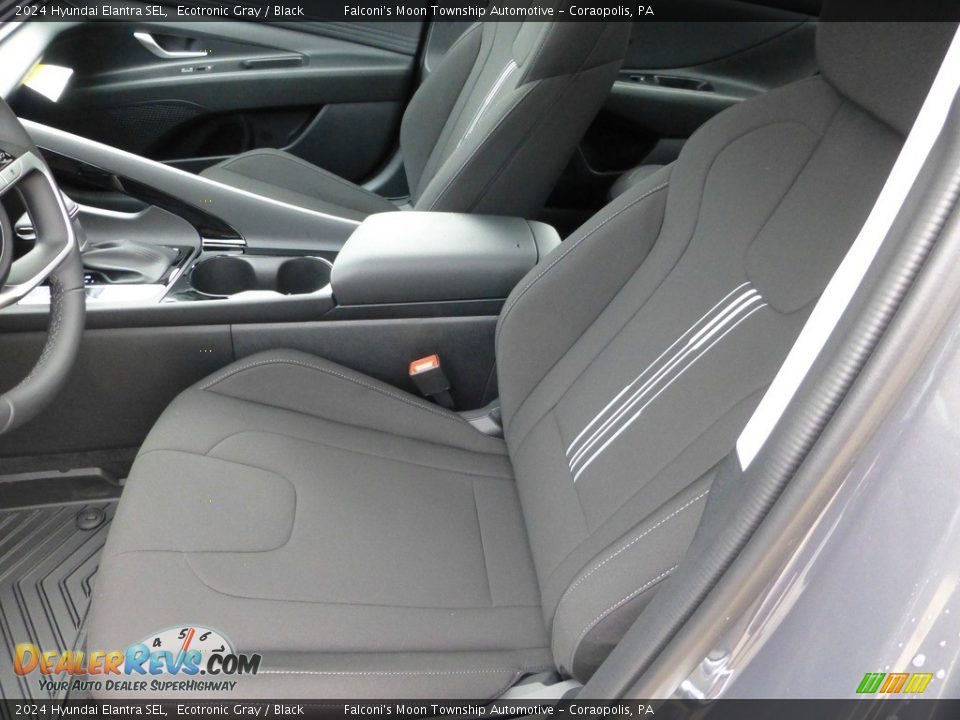2024 Hyundai Elantra SEL Ecotronic Gray / Black Photo #11
