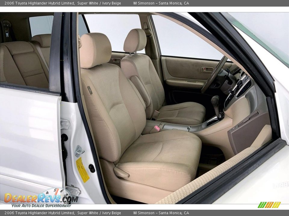 Ivory Beige Interior - 2006 Toyota Highlander Hybrid Limited Photo #6