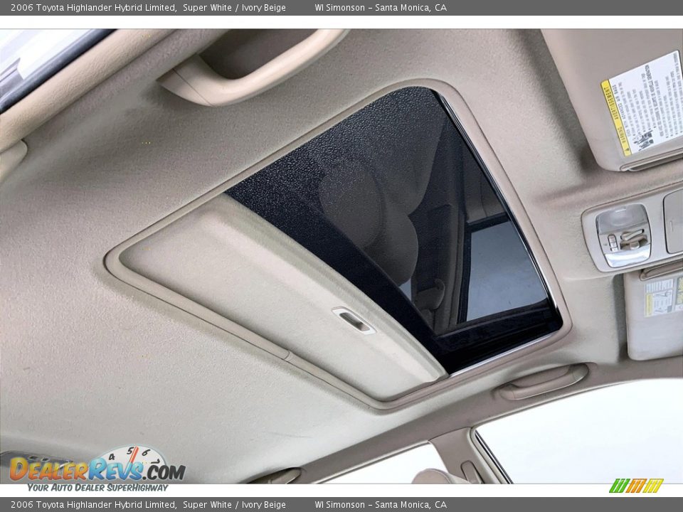 Sunroof of 2006 Toyota Highlander Hybrid Limited Photo #24