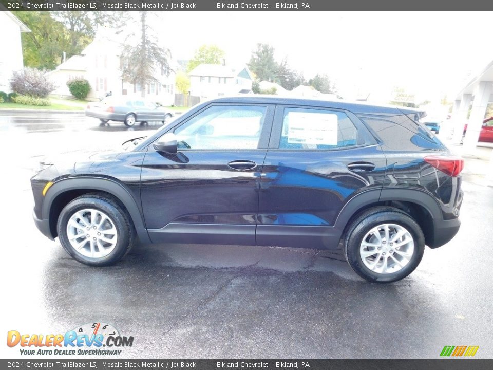 2024 Chevrolet TrailBlazer LS Mosaic Black Metallic / Jet Black Photo #11