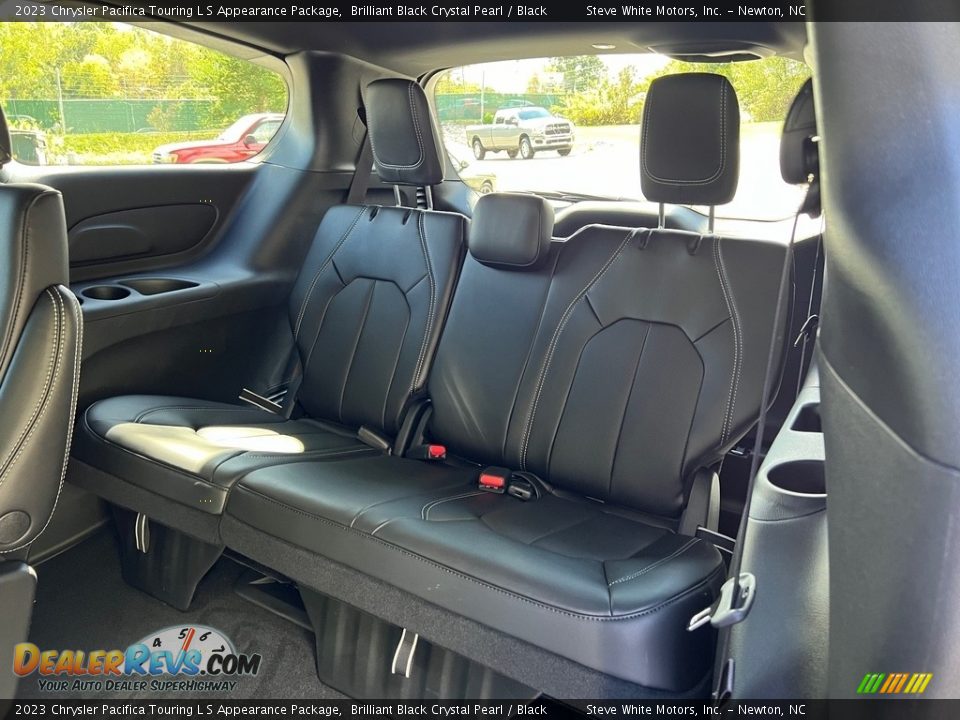 Rear Seat of 2023 Chrysler Pacifica Touring L S Appearance Package Photo #15